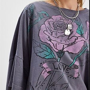 50. NWT Ragabond Free People East West Love Tee - one size